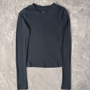 Hollister Black Long Sleeve Top Must-Have Collection Baby Tee - Women's S